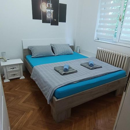 Novi Sad Apartman Tenigo Eksteriør billede