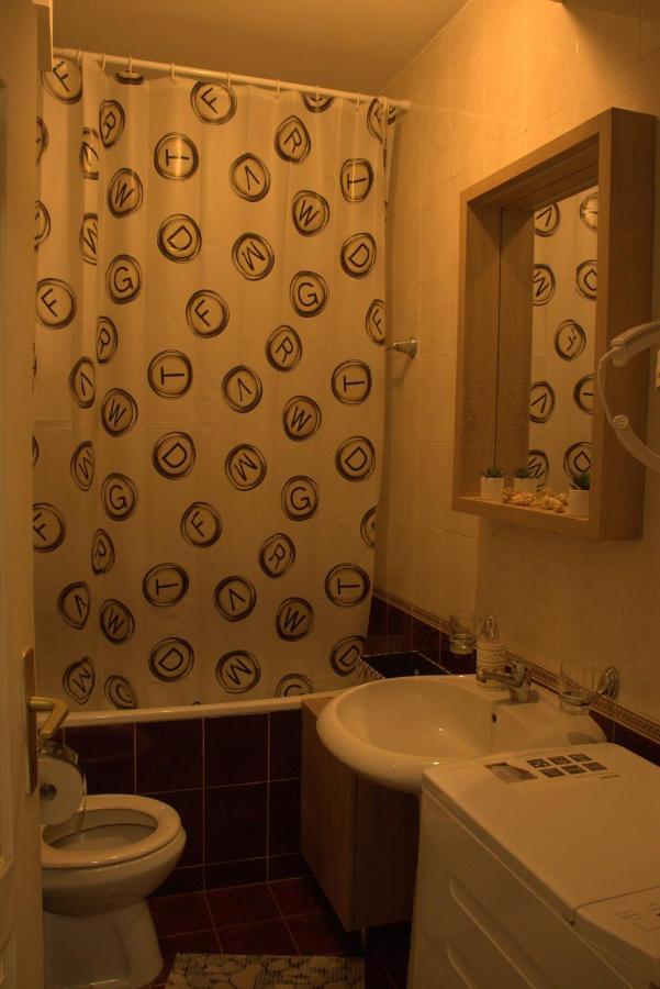 Novi Sad Apartman Tenigo Eksteriør billede