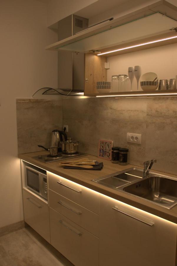 Novi Sad Apartman Tenigo Eksteriør billede