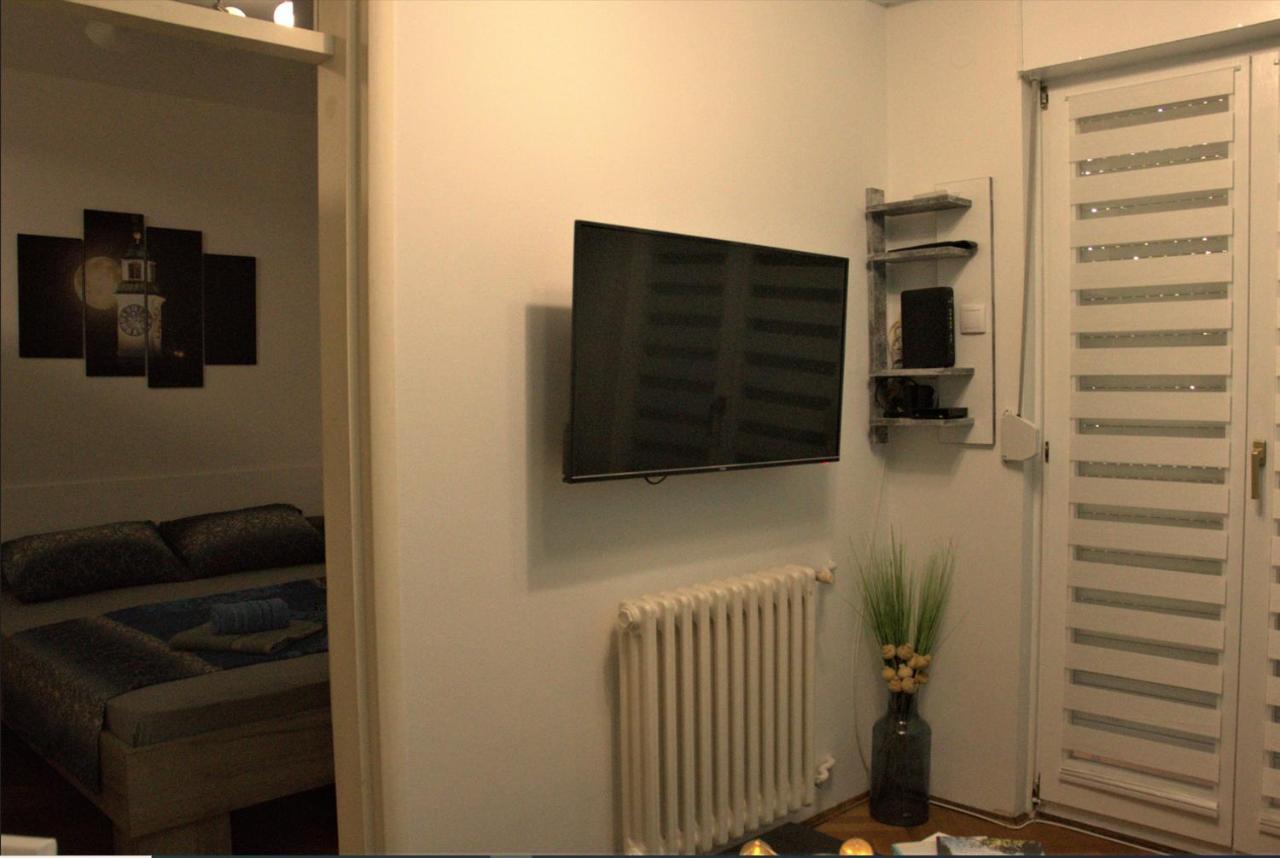 Novi Sad Apartman Tenigo Eksteriør billede