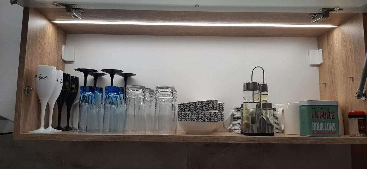 Novi Sad Apartman Tenigo Eksteriør billede